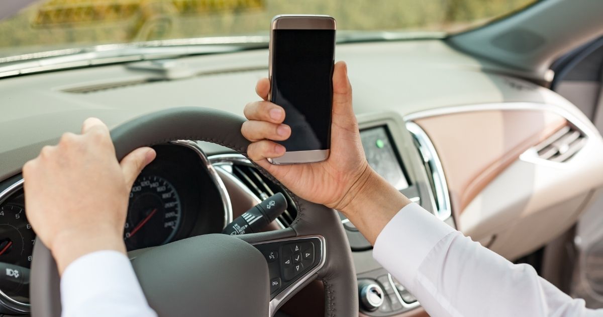 Do Hands-Free Devices Still Cause Car Accidents?